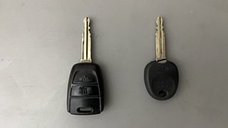 Used 2017 Hyundai Grand i10 [2017-2020] Sportz (O) 1.2 kappa VTVT Petrol Manual extra CAR KEY VIEW