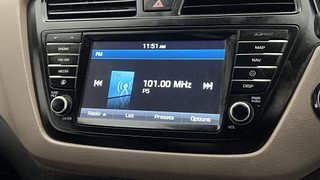 Used 2016 Hyundai Elite i20 [2014-2018] Asta 1.2 Petrol Manual top_features Integrated (in-dash) music system