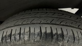 Used 2014 Maruti Suzuki Wagon R 1.0 [2010-2019] VXi Petrol Manual tyres LEFT REAR TYRE TREAD VIEW
