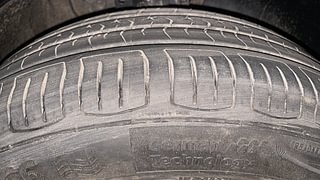 Used 2015 Volkswagen Polo [2014-2020] Highline 1.5 (D) Diesel Manual tyres RIGHT FRONT TYRE TREAD VIEW