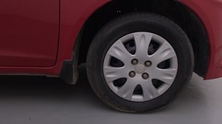 Used 2013 Honda Brio [2011-2016] S MT Petrol Manual tyres RIGHT FRONT TYRE RIM VIEW