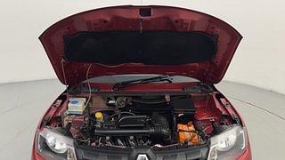 Used 2018 Renault Kwid [2015-2019] RXT Petrol Manual engine ENGINE & BONNET OPEN FRONT VIEW