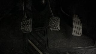 Used 2014 Maruti Suzuki Wagon R 1.0 [2010-2019] VXi Petrol Manual interior PEDALS VIEW