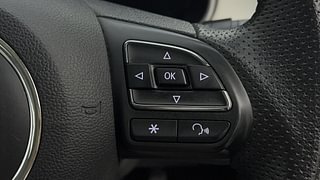 Used 2023 MG Motors Astor Sharp EX 1.5 MT Petrol Manual top_features Cruise control