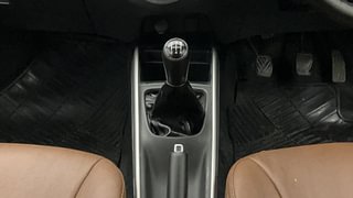 Used 2018 Maruti Suzuki Baleno [2015-2019] Delta Petrol Petrol Manual interior GEAR  KNOB VIEW