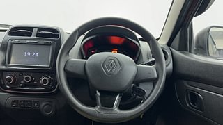 Used 2018 Renault Kwid [2015-2019] RXT Petrol Manual interior STEERING VIEW
