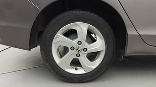 Used 2016 Honda City VX CVT Petrol Automatic tyres RIGHT REAR TYRE RIM VIEW