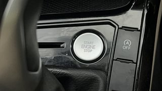 Used 2023 Volkswagen Virtus Highline 1.0 TSI AT Petrol Automatic top_features Keyless start