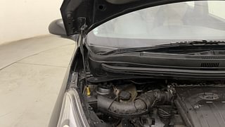 Used 2014 Hyundai Xcent [2014-2017] S Petrol Petrol Manual engine ENGINE RIGHT SIDE HINGE & APRON VIEW