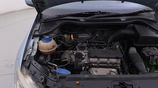 Used 2012 Volkswagen Polo [2010-2014] Highline1.2L (P) Petrol Manual engine ENGINE RIGHT SIDE HINGE & APRON VIEW