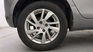 Used 2013 Maruti Suzuki Swift [2011-2017] ZDi Diesel Manual tyres RIGHT REAR TYRE RIM VIEW