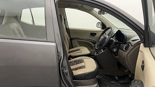 Used 2013 Hyundai i10 [2010-2016] Era Petrol Petrol Manual interior RIGHT SIDE FRONT DOOR CABIN VIEW