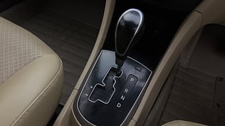 Used 2015 Hyundai Fluidic Verna 4S [2015-2017] 1.6 CRDi SX AT Diesel Automatic interior GEAR  KNOB VIEW