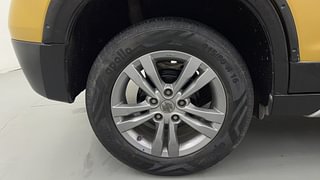 Used 2016 maruti-suzuki Vitara Brezza ZDI PLUS Dual Tone Diesel Manual tyres RIGHT REAR TYRE RIM VIEW