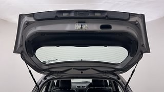 Used 2013 Maruti Suzuki Swift [2011-2017] ZDi Diesel Manual interior DICKY DOOR OPEN VIEW
