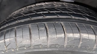 Used 2018 Hyundai Verna SX (O) 1.6 VTVT AT Petrol Automatic tyres LEFT FRONT TYRE TREAD VIEW
