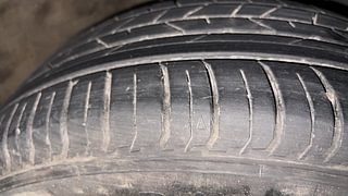 Used 2023 Hyundai New i20 Asta (O) 1.2 MT Petrol Manual tyres RIGHT FRONT TYRE TREAD VIEW