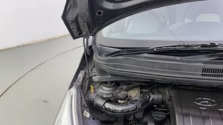 Used 2016 Hyundai Grand i10 [2013-2017] Sportz 1.2 Kappa VTVT Petrol Manual engine ENGINE RIGHT SIDE HINGE & APRON VIEW