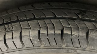 Used 2016 Hyundai i10 magna 1.1 Petrol Manual tyres RIGHT REAR TYRE TREAD VIEW