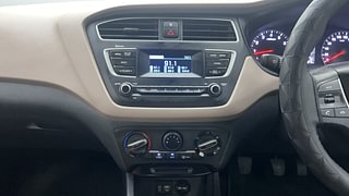 Used 2018 Hyundai Elite i20 [2014-2018] Sportz 1.2 Petrol Manual interior MUSIC SYSTEM & AC CONTROL VIEW