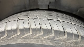 Used 2019 Renault Kwid [2017-2019] CLIMBER 1.0 AMT Petrol Automatic tyres LEFT FRONT TYRE TREAD VIEW