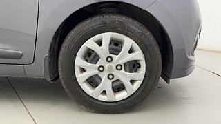 Used 2016 Hyundai Grand i10 [2013-2017] Sportz 1.2 Kappa VTVT Petrol Manual tyres RIGHT FRONT TYRE RIM VIEW