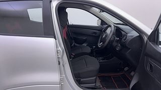 Used 2019 Renault Kwid [2015-2019] RXL Petrol Manual interior RIGHT SIDE FRONT DOOR CABIN VIEW