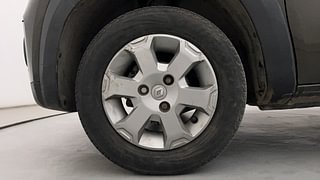 Used 2019 Renault Kwid [2017-2019] CLIMBER 1.0 AMT Petrol Automatic tyres LEFT FRONT TYRE RIM VIEW