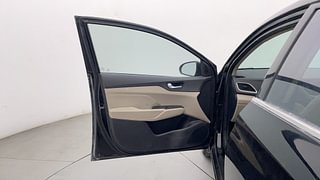 Used 2019 Hyundai Verna [2017-2020] 1.6 VTVT SX Petrol Manual interior LEFT FRONT DOOR OPEN VIEW