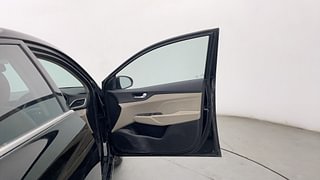 Used 2019 Hyundai Verna [2017-2020] 1.6 VTVT SX Petrol Manual interior RIGHT FRONT DOOR OPEN VIEW