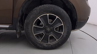 Used 2017 Renault Duster [2015-2019] 110 PS RXZ 4X2 MT Diesel Manual tyres RIGHT FRONT TYRE RIM VIEW