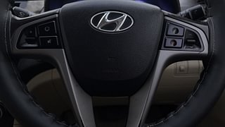 Used 2015 Hyundai Fluidic Verna 4S [2015-2017] 1.6 CRDi SX AT Diesel Automatic top_features Airbags