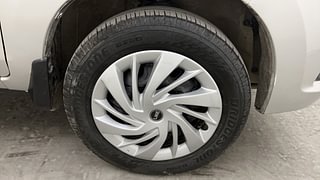 Used 2015 Maruti Suzuki Alto K10 [2014-2019] VXi Petrol Manual tyres RIGHT FRONT TYRE RIM VIEW