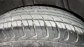 Used 2019 Renault Kwid [2017-2019] CLIMBER 1.0 AMT Petrol Automatic tyres RIGHT REAR TYRE TREAD VIEW