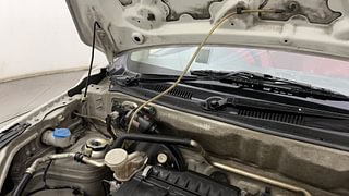 Used 2015 Maruti Suzuki Alto K10 [2014-2019] VXi Petrol Manual engine ENGINE RIGHT SIDE HINGE & APRON VIEW