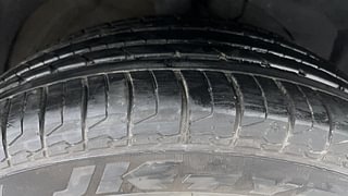Used 2021 MG Motors Hector Plus Sharp 1.5 Petrol Turbo DCT 6-STR Petrol Automatic tyres RIGHT FRONT TYRE TREAD VIEW