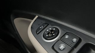 Used 2016 Hyundai Grand i10 [2013-2017] Sportz 1.2 Kappa VTVT Petrol Manual top_features Adjustable ORVM