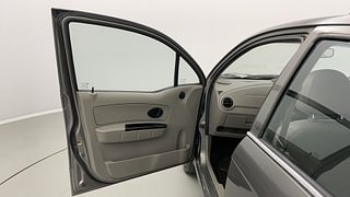 Used 2014 Chevrolet Spark [2012-2017] LS 1.0 Petrol Manual interior LEFT FRONT DOOR OPEN VIEW