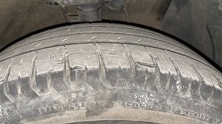 Used 2019 Hyundai Verna [2017-2020] 1.6 VTVT SX Petrol Manual tyres RIGHT FRONT TYRE TREAD VIEW