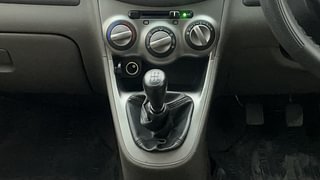 Used 2016 Hyundai i10 magna 1.1 Petrol Manual interior GEAR  KNOB VIEW