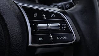 Used 2022 Kia Sonet HTX 1.0 iMT Petrol Manual top_features Cruise control