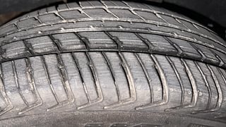 Used 2019 Renault Kwid [2015-2019] RXL Petrol Manual tyres LEFT REAR TYRE TREAD VIEW