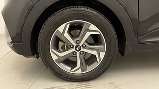 Used 2019 Hyundai Creta [2018-2020] 1.6 SX AT Diesel Automatic tyres LEFT FRONT TYRE RIM VIEW