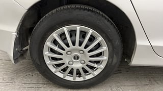 Used 2014 Honda City S Petrol Manual tyres RIGHT REAR TYRE RIM VIEW