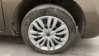 Used 2016 Maruti Suzuki Wagon R 1.0 [2015-2019] VXi (O) AMT Petrol Automatic tyres RIGHT FRONT TYRE RIM VIEW