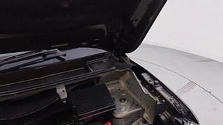 Used 2020 Renault Kwid RXL 1.0 SCE Petrol Manual engine ENGINE LEFT SIDE HINGE & APRON VIEW