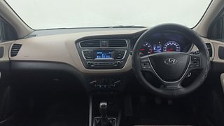 Used 2018 Hyundai Elite i20 [2014-2018] Sportz 1.2 Petrol Manual interior DASHBOARD VIEW