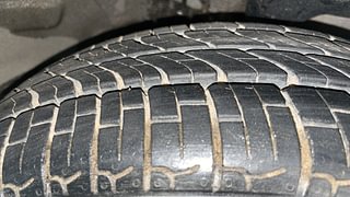 Used 2014 Chevrolet Spark [2012-2017] LS 1.0 Petrol Manual tyres RIGHT FRONT TYRE TREAD VIEW