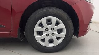 Used 2018 Hyundai Elite i20 [2014-2018] Sportz 1.2 Petrol Manual tyres RIGHT FRONT TYRE RIM VIEW