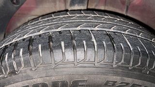 Used 2019 Hyundai Elite i20 [2018-2020] Sportz Plus 1.2 Petrol Manual tyres RIGHT REAR TYRE TREAD VIEW